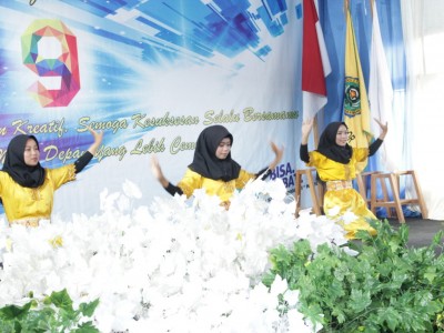 PELEPASAN SISWA ANGKATAN IX