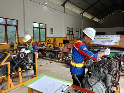 UKK (Uji Kompetensi Keahlian) Siswa Teknik Alat Berat di SMKN 3 Tanjung Selor Tahun 2025